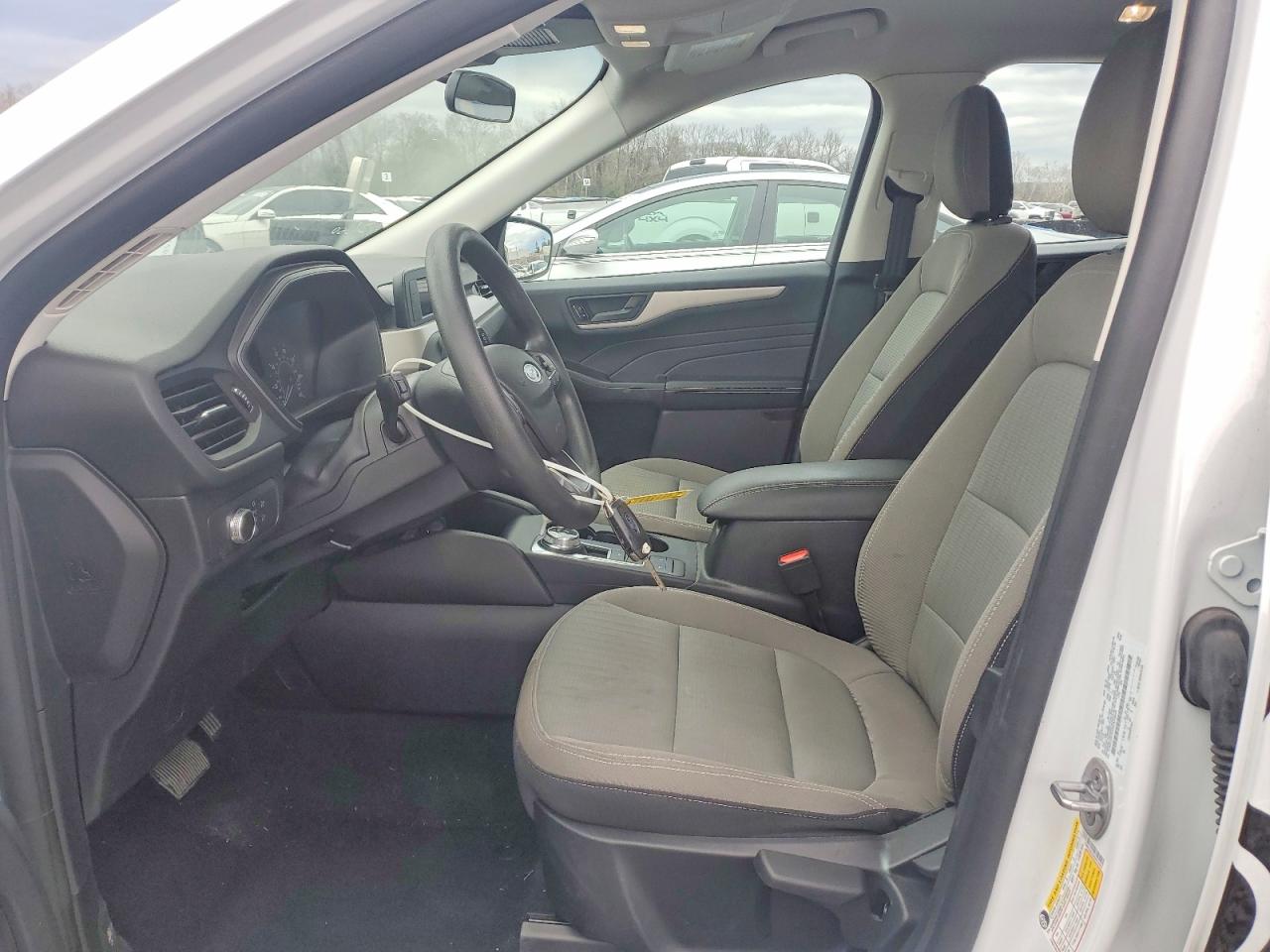 2022 FORD ESCAPE S photo 19