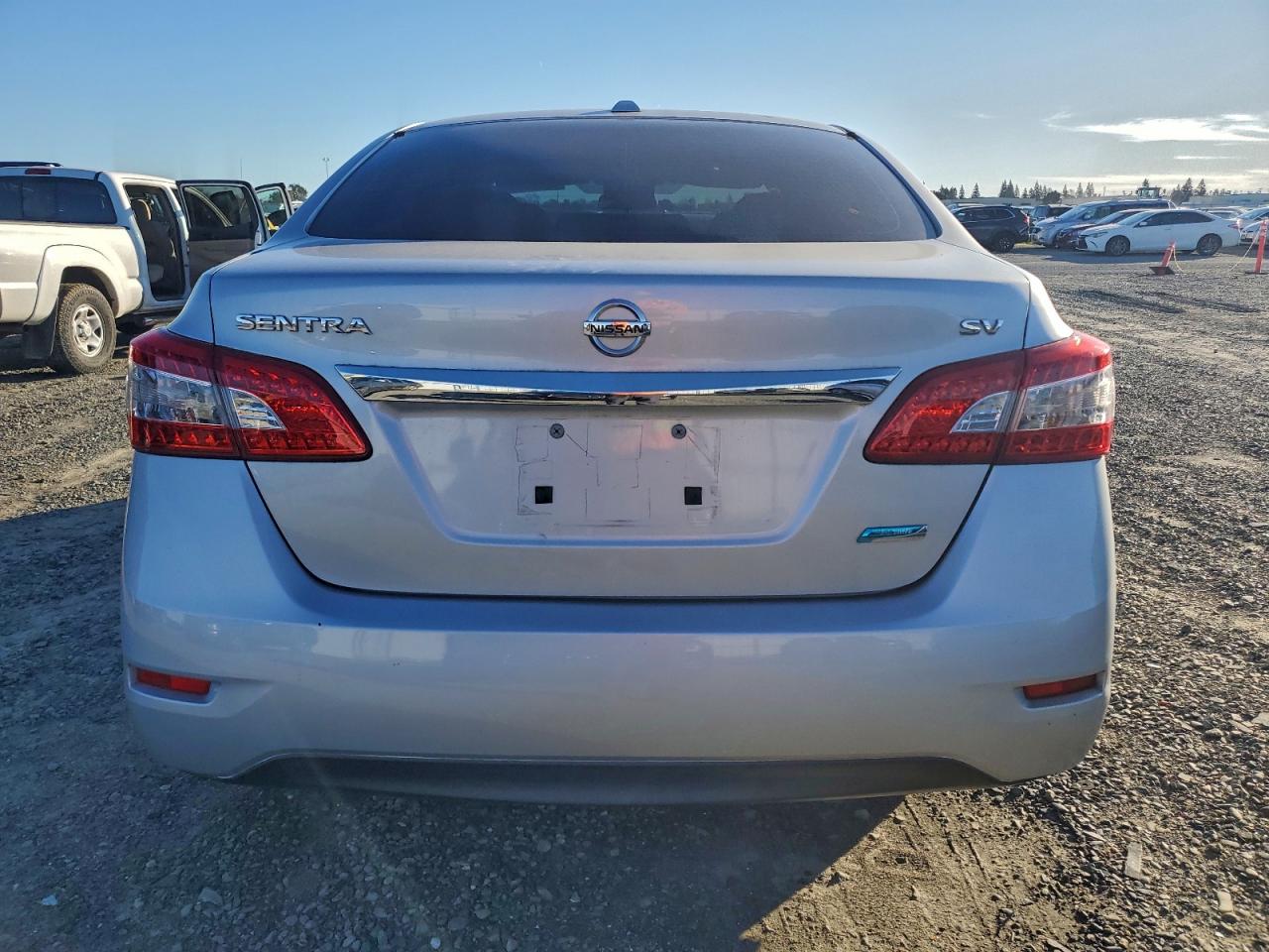 2014 NISSAN SENTRA S photo 6