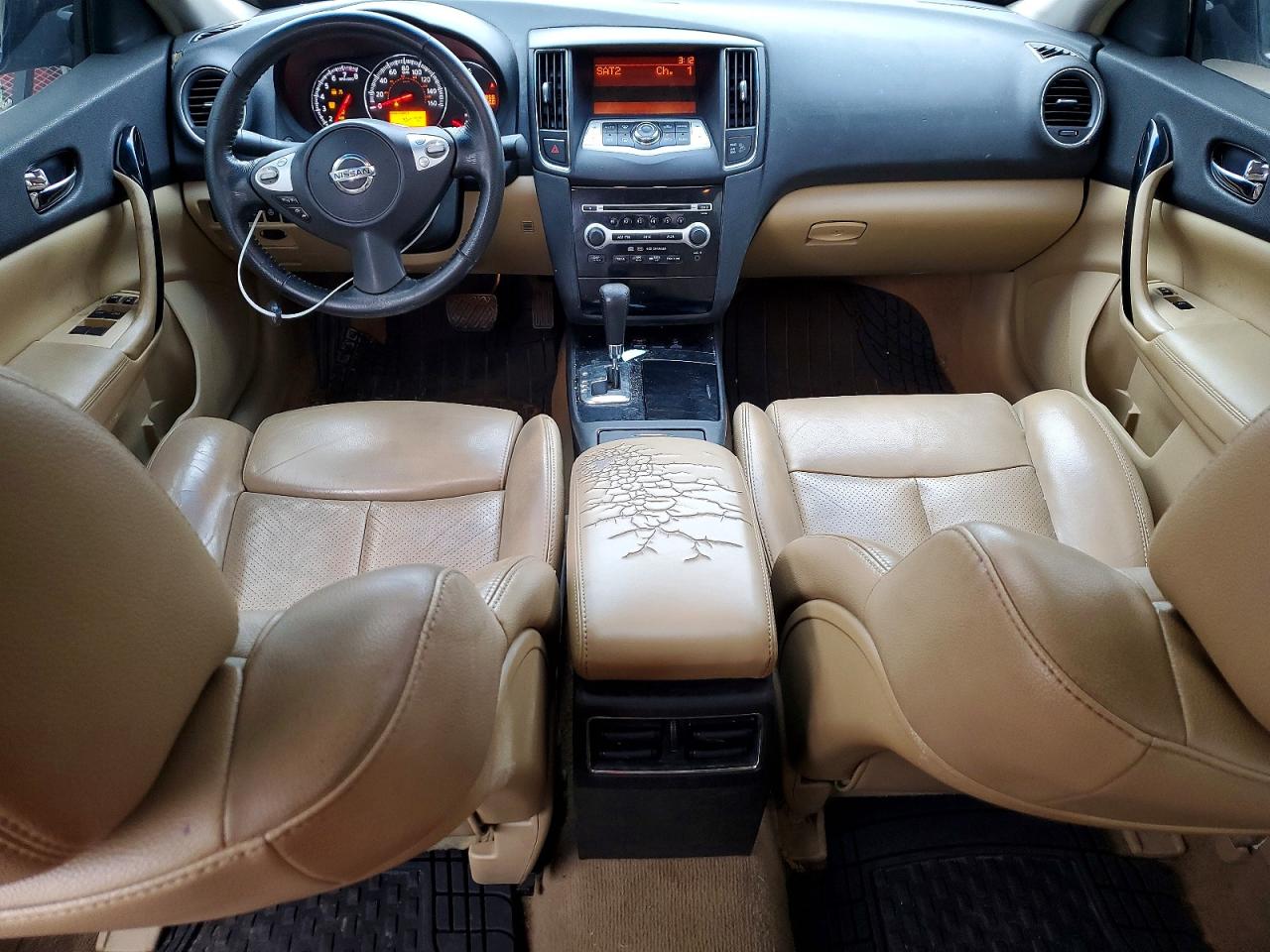 2010 NISSAN MAXIMA S photo 8