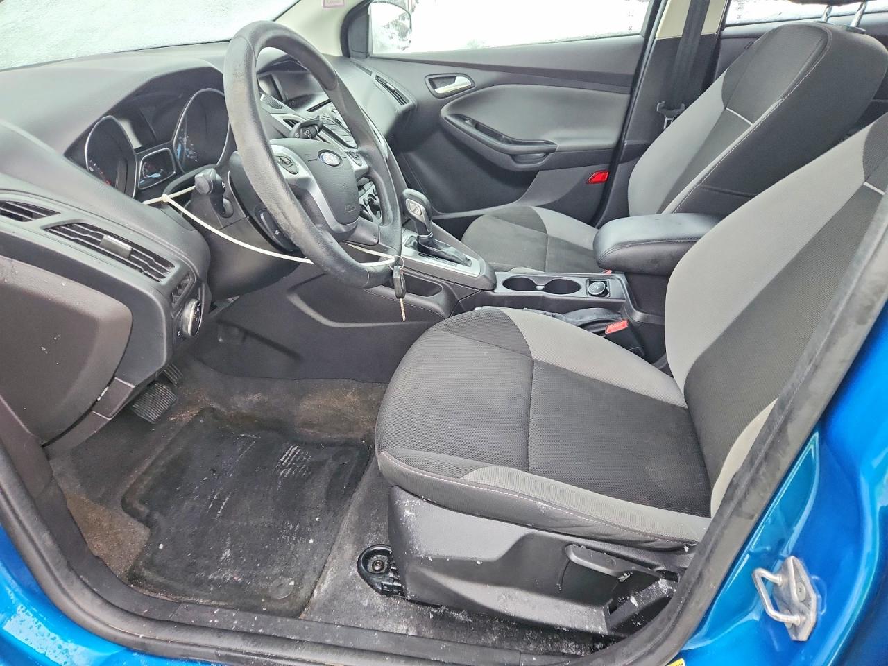 2014 FORD FOCUS SE photo 7