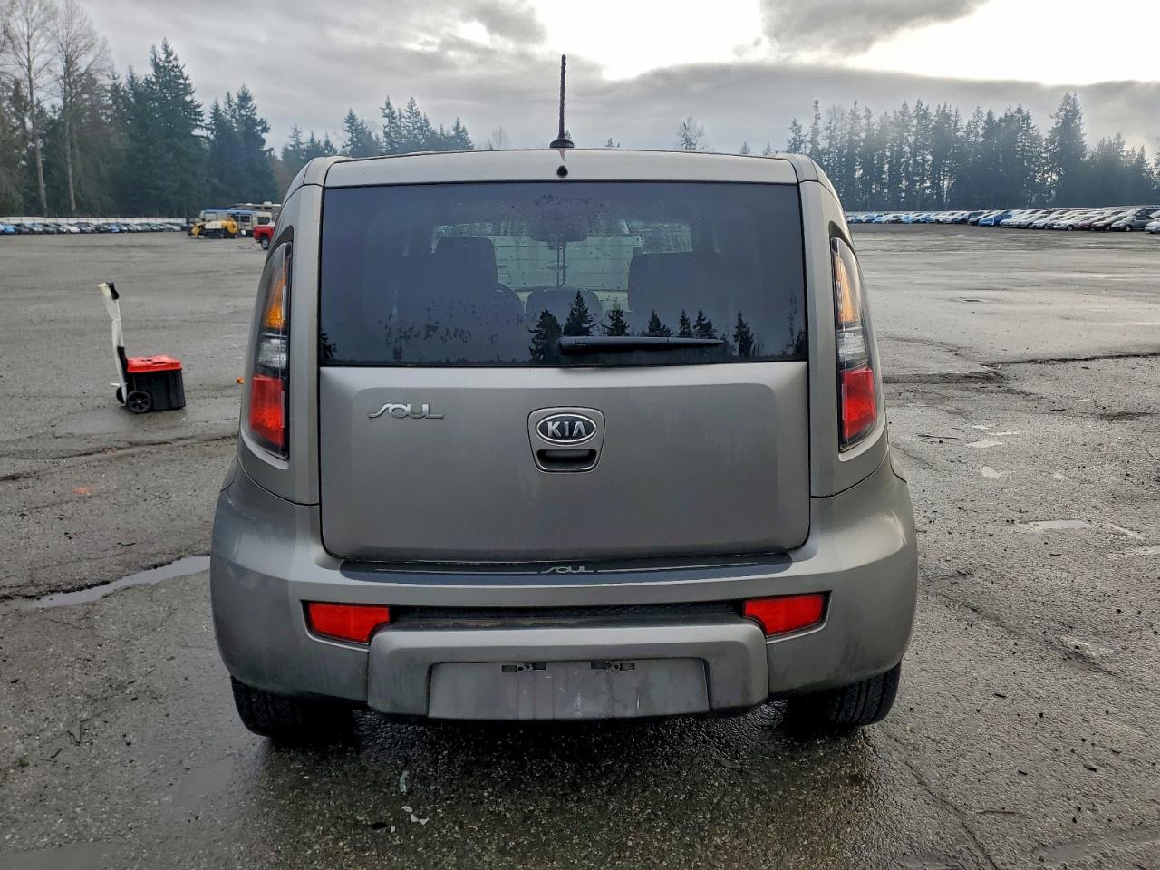 2011 KIA SOUL + photo 6