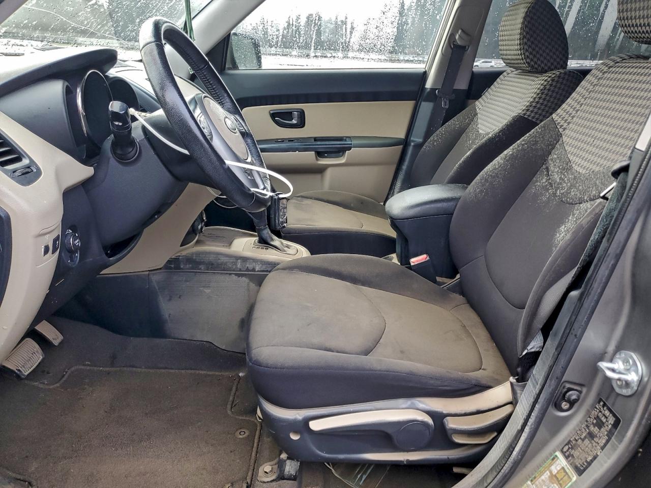 2011 KIA SOUL + photo 7