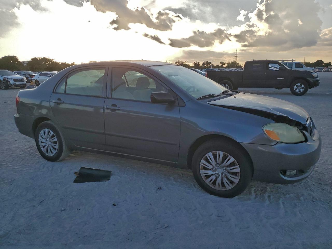 2005 TOYOTA COROLLA CE photo 4