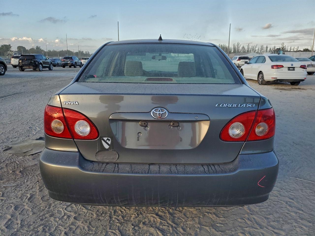 2005 TOYOTA COROLLA CE photo 6