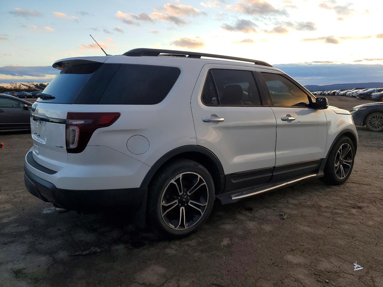 2014 FORD EXPLORER SPORT photo 3