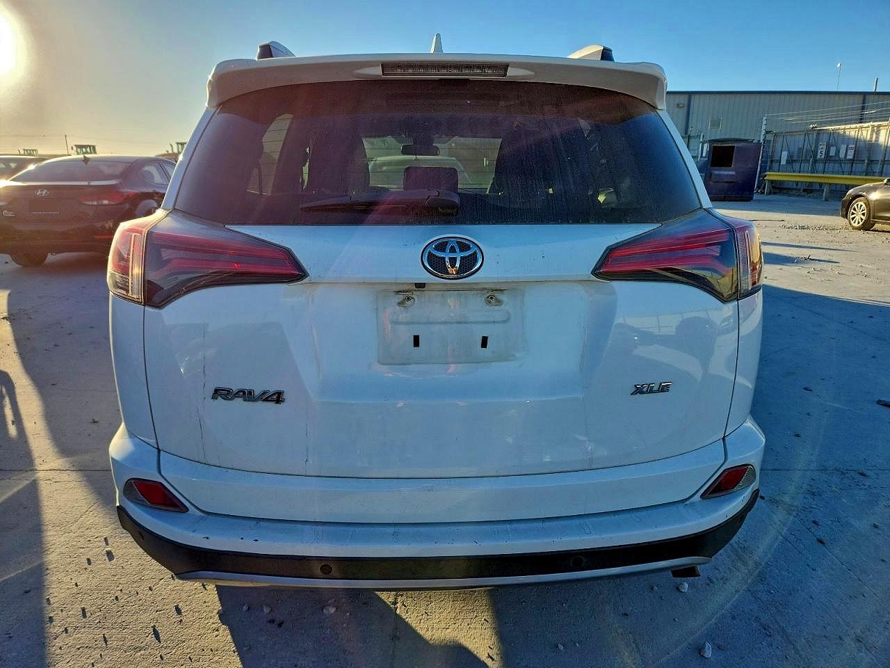 2018 TOYOTA RAV4 ADVENTURE photo 6