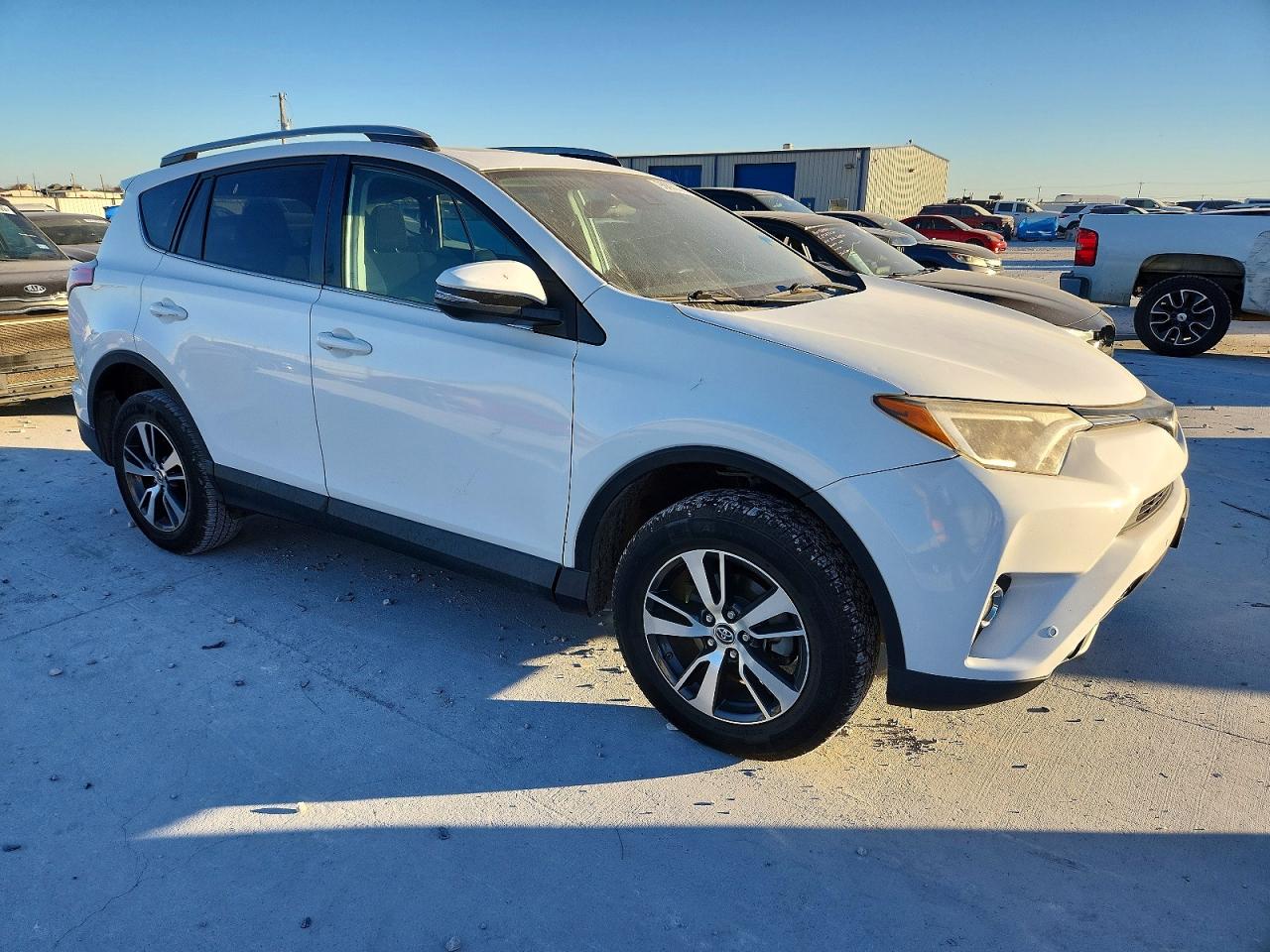 2018 TOYOTA RAV4 ADVENTURE photo 4