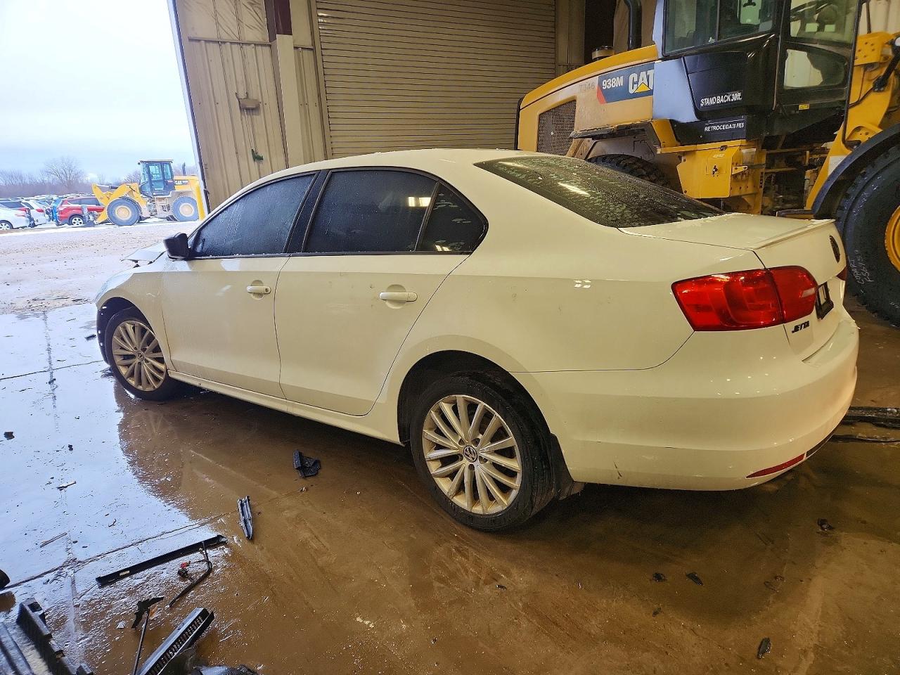2014 VOLKSWAGEN JETTA BASE photo 3
