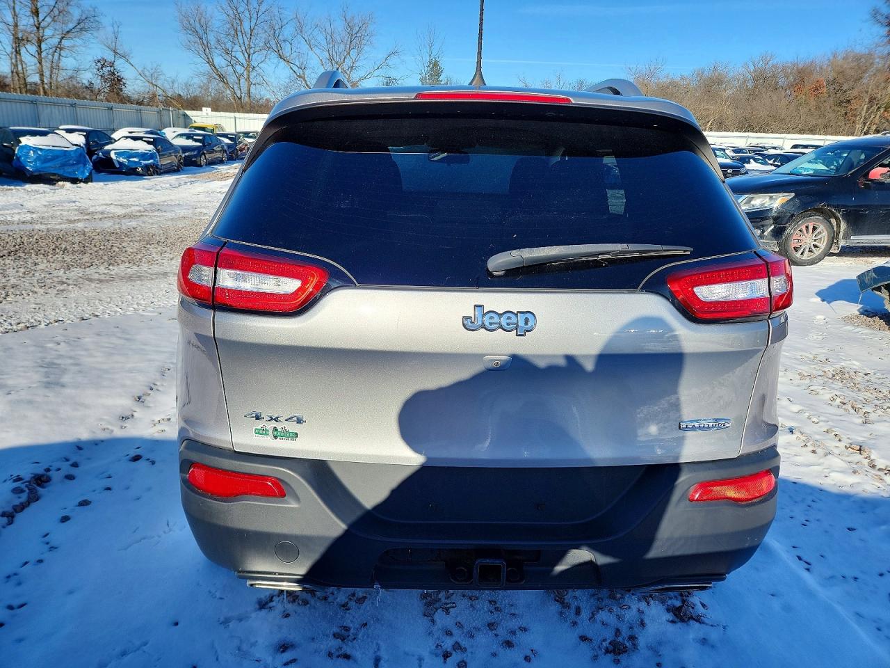 2016 JEEP CHEROKEE LATITUDE photo 6