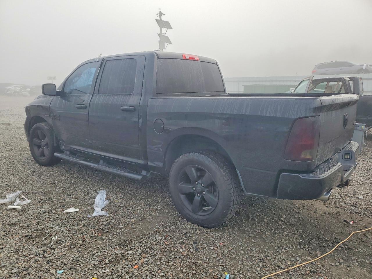 2016 RAM 1500 ST photo 2