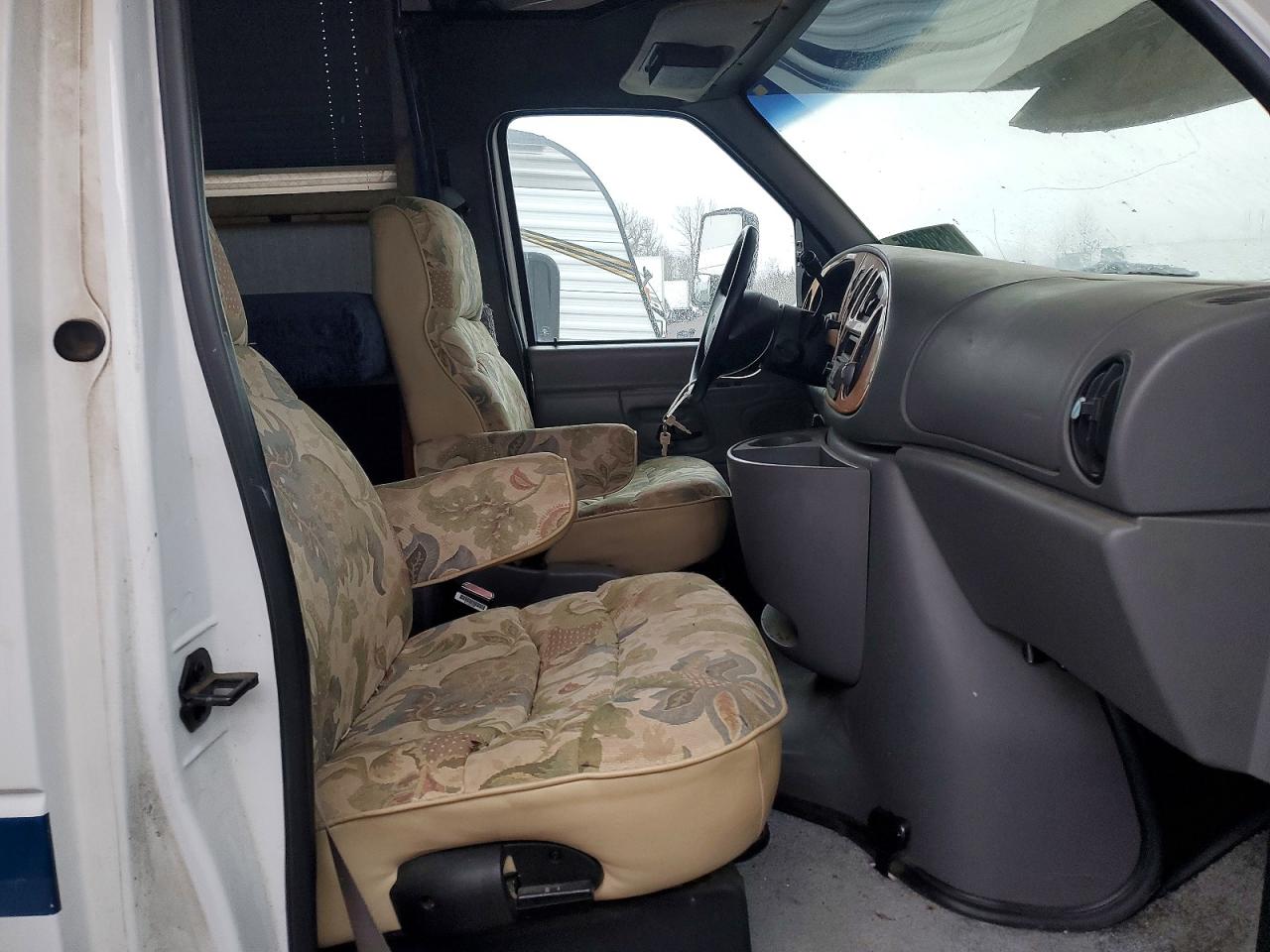 1999 FORD ECONOLINE E450 SUPER DUTY CUTAWAY VAN RV photo 5