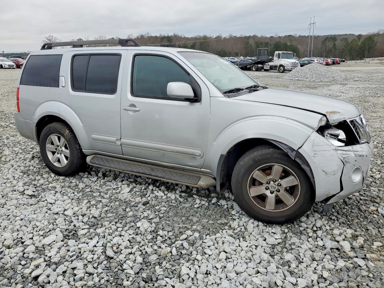 2012 NISSAN PATHFINDER S photo 4