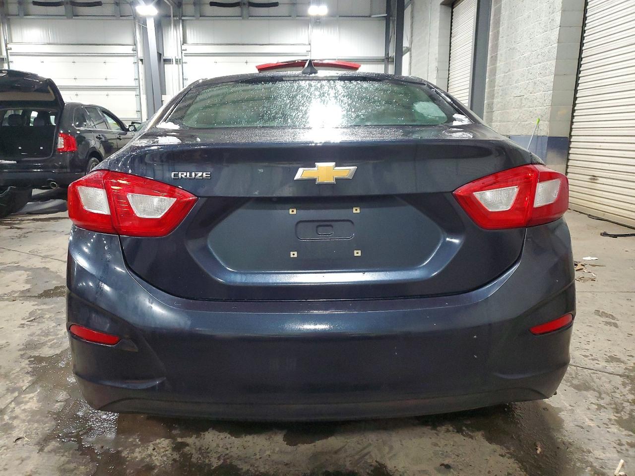 2016 CHEVROLET CRUZE LS photo 6