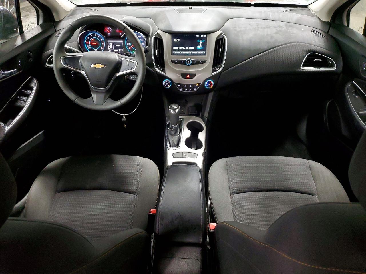 2016 CHEVROLET CRUZE LS photo 8