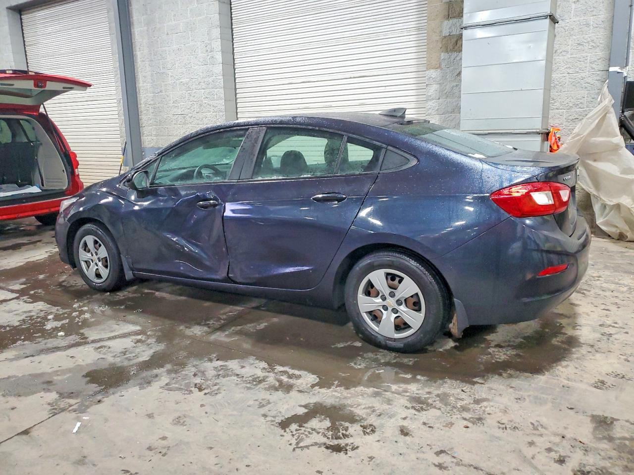 2016 CHEVROLET CRUZE LS photo 2
