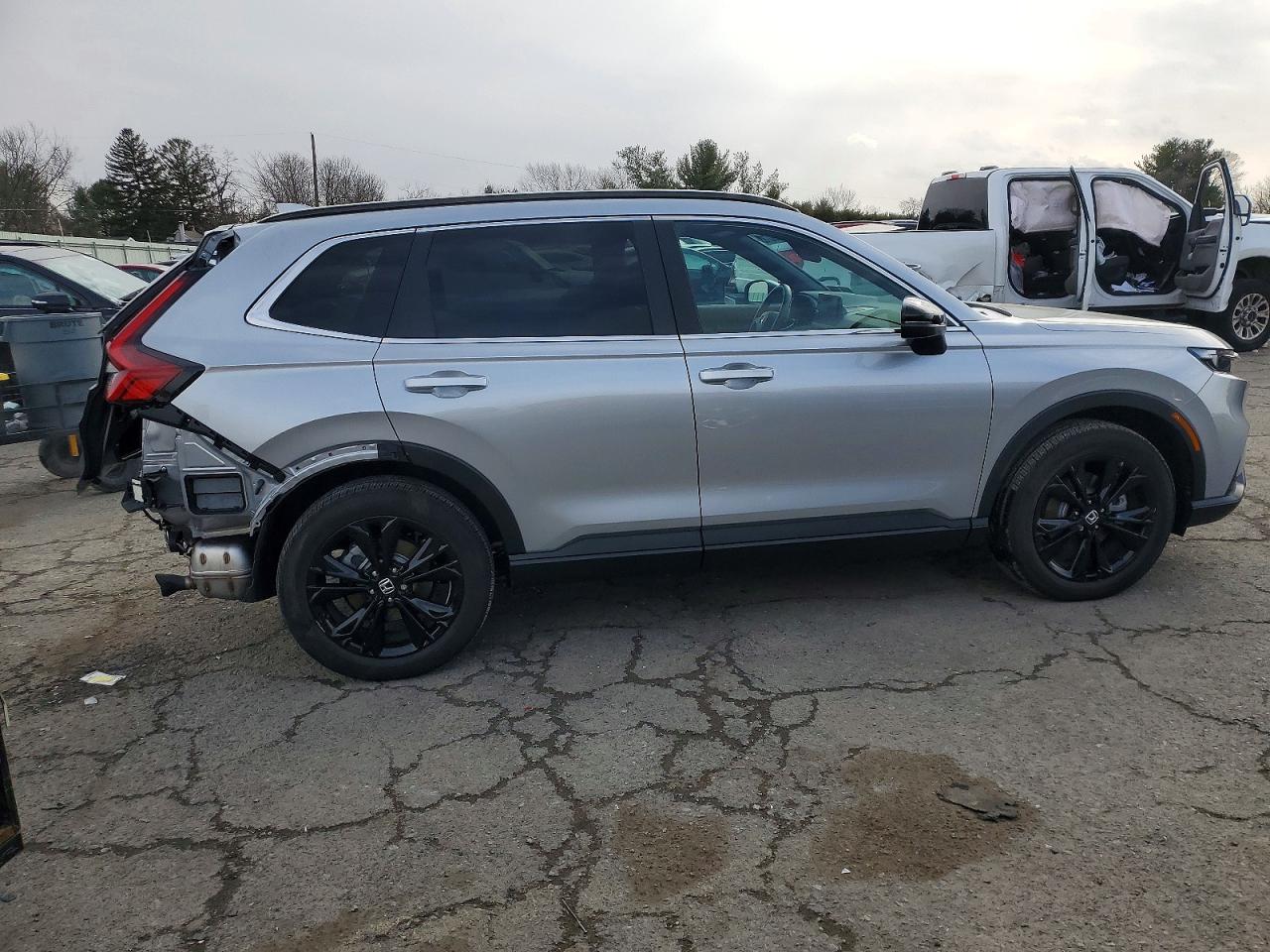 2025 HONDA CR-V SPORT TOURING photo 3