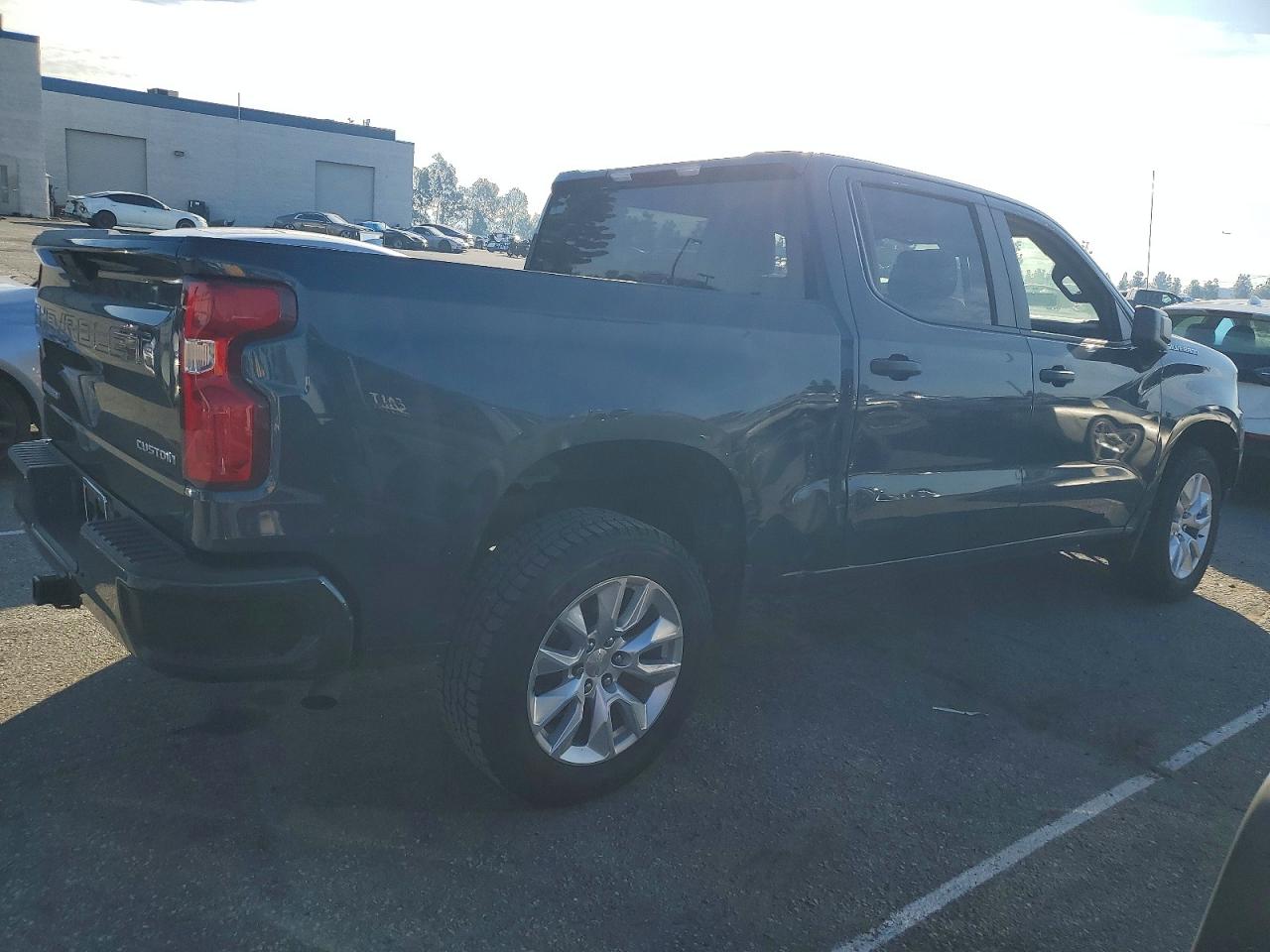 2021 CHEVROLET SILVERADO C1500 CUSTOM photo 3