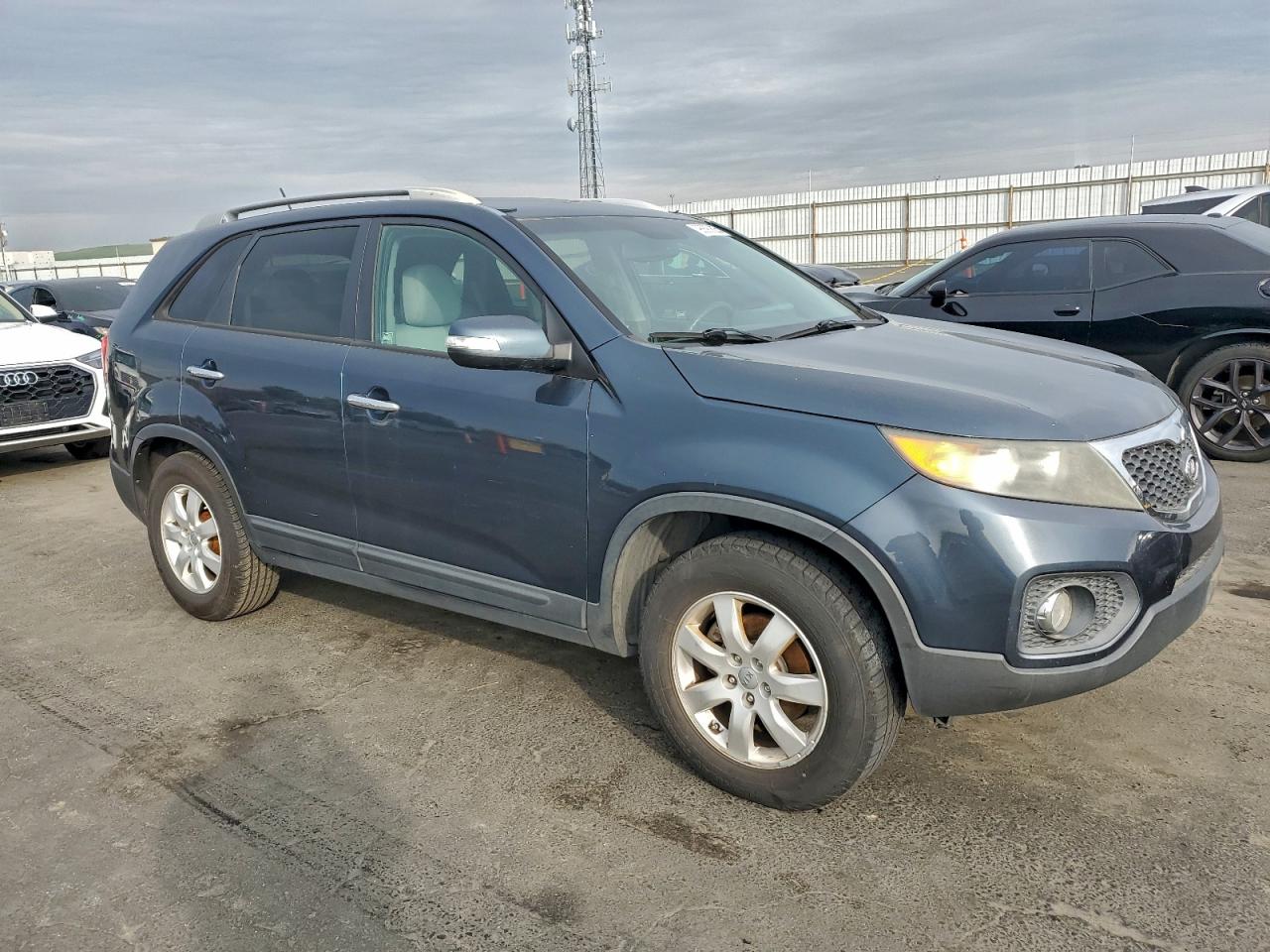 2012 KIA SORENTO BASE photo 4