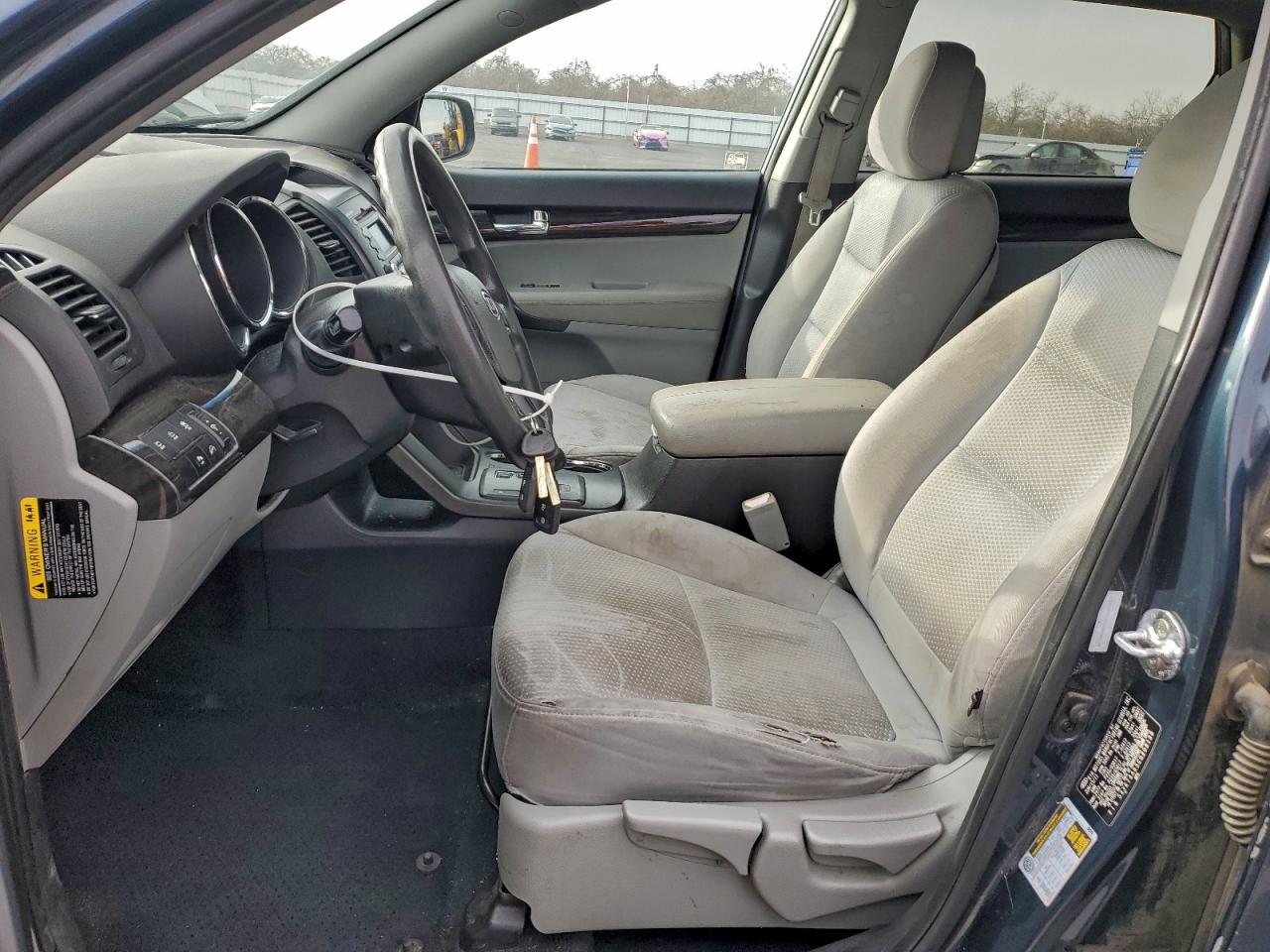 2012 KIA SORENTO BASE photo 7