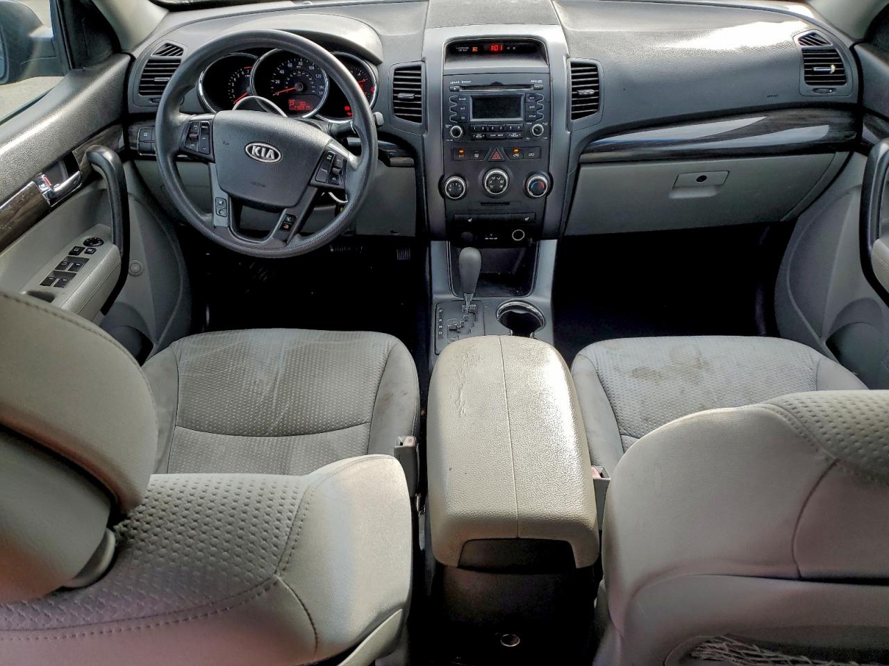 2012 KIA SORENTO BASE photo 8