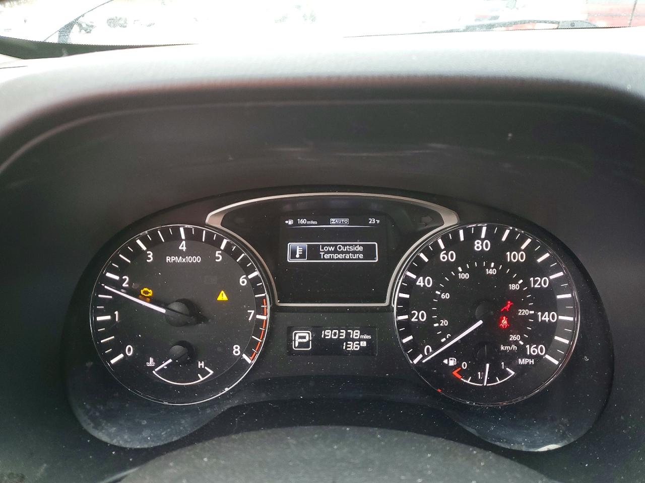 2013 NISSAN PATHFINDER S photo 25