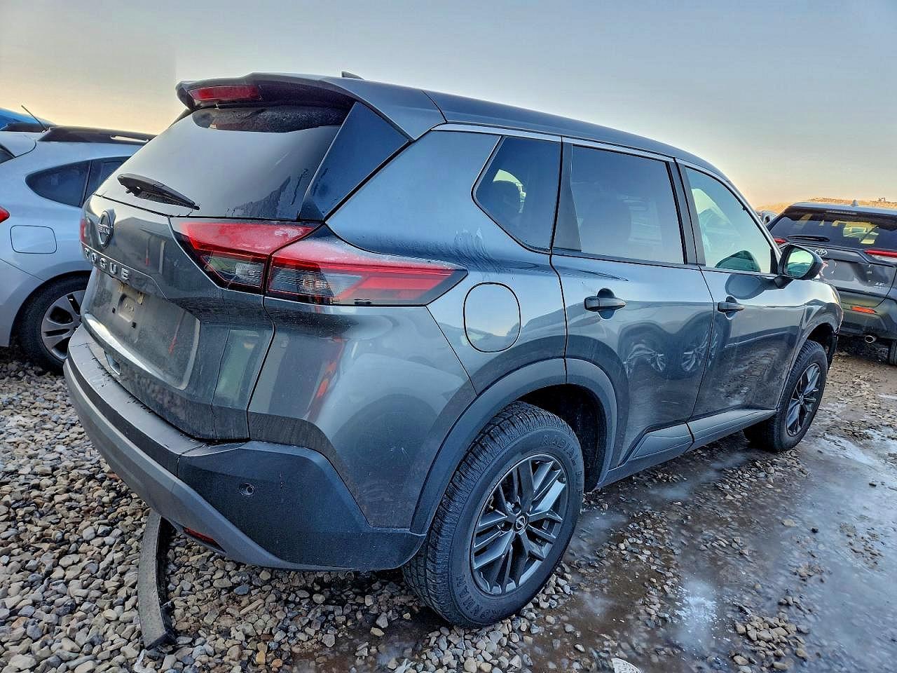 2023 NISSAN ROGUE S photo 3