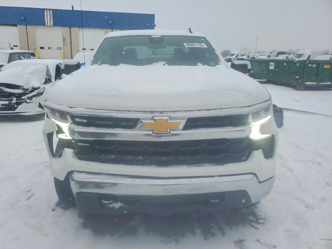 2024 CHEVROLET SILVERADO K1500 LT photo 5