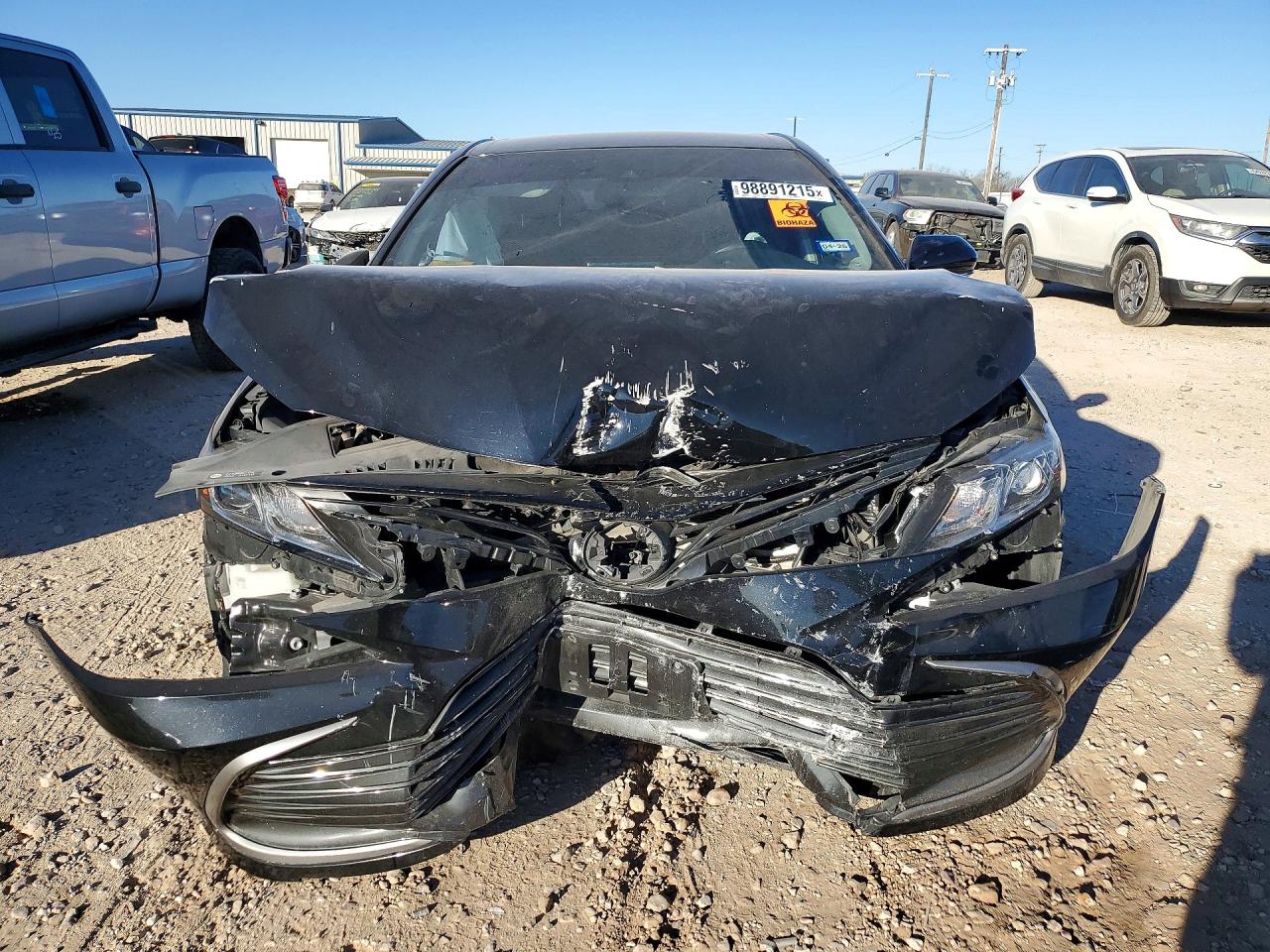 2023 TOYOTA CAMRY LE photo 5