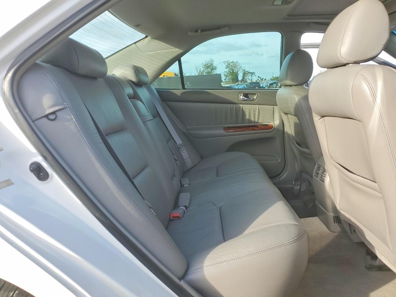 2003 TOYOTA CAMRY LE photo 10