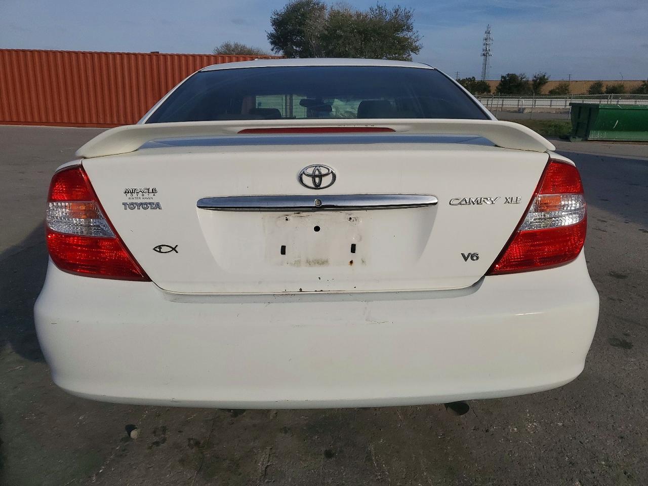 2003 TOYOTA CAMRY LE photo 6