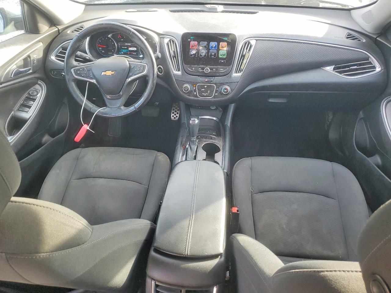 2017 CHEVROLET MALIBU LT photo 8