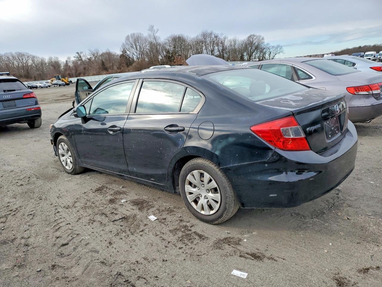 2012 HONDA CIVIC LX photo 2