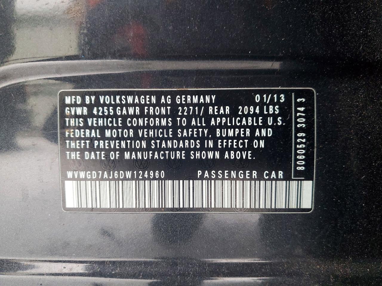2013 VOLKSWAGEN GTI photo 25