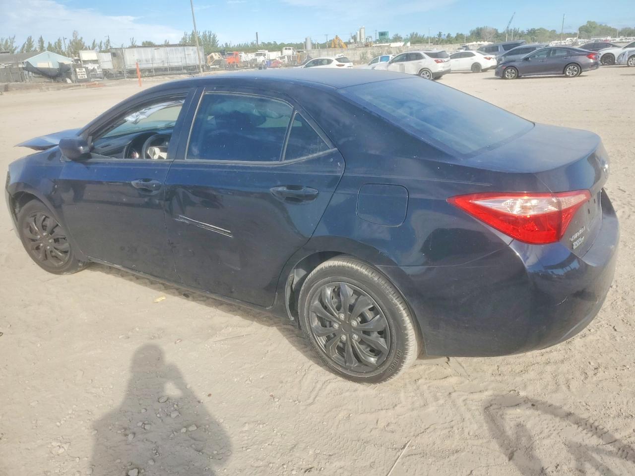 2017 TOYOTA COROLLA L photo 2