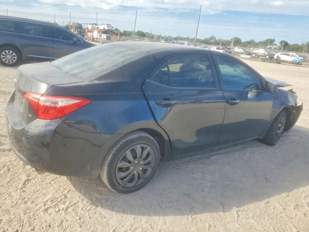 2017 TOYOTA COROLLA L photo 3