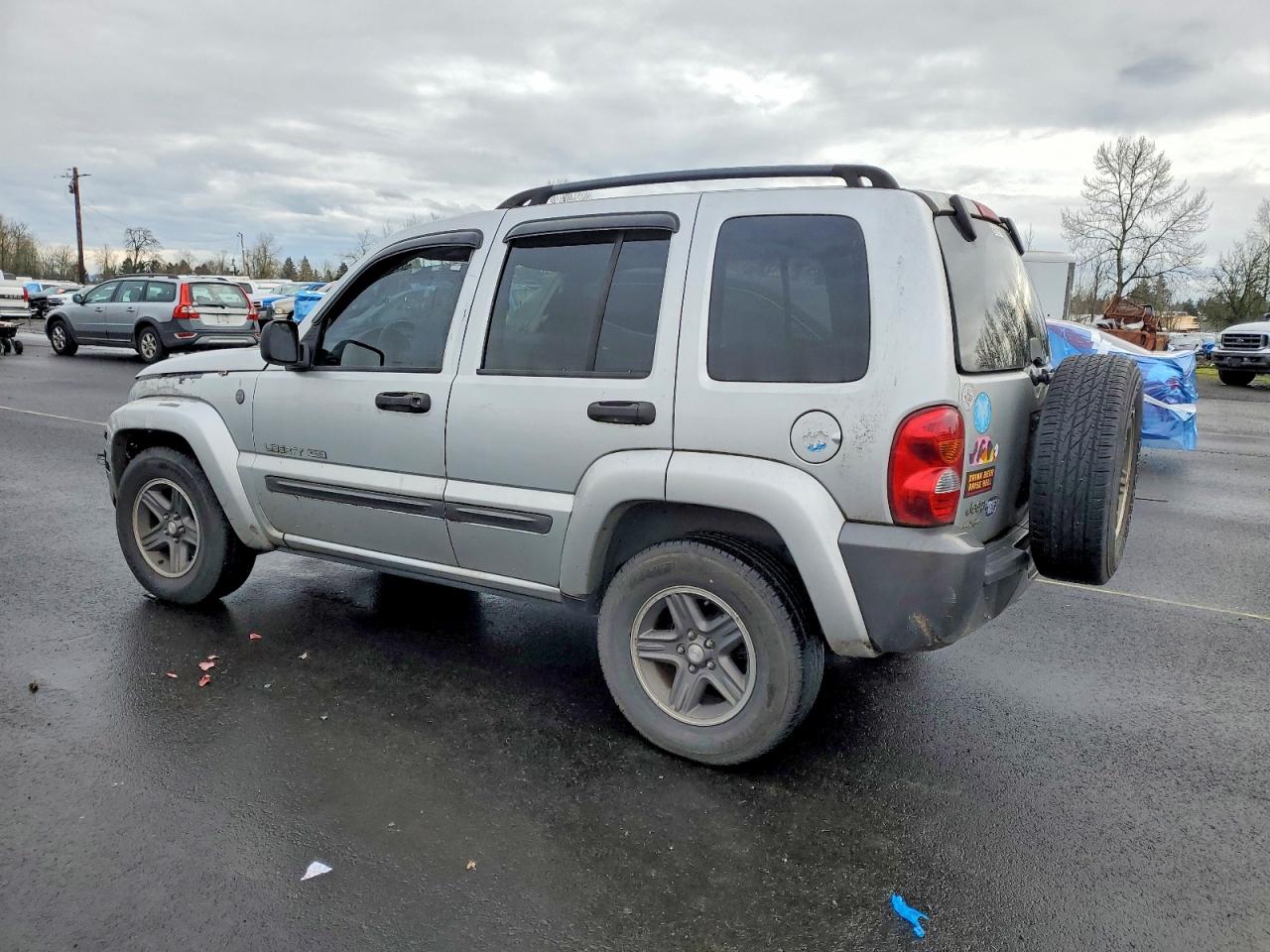 2004 JEEP LIBERTY SPORT photo 2