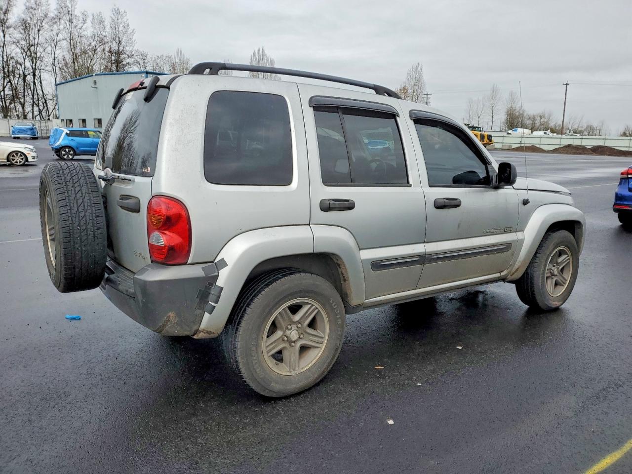 2004 JEEP LIBERTY SPORT photo 3