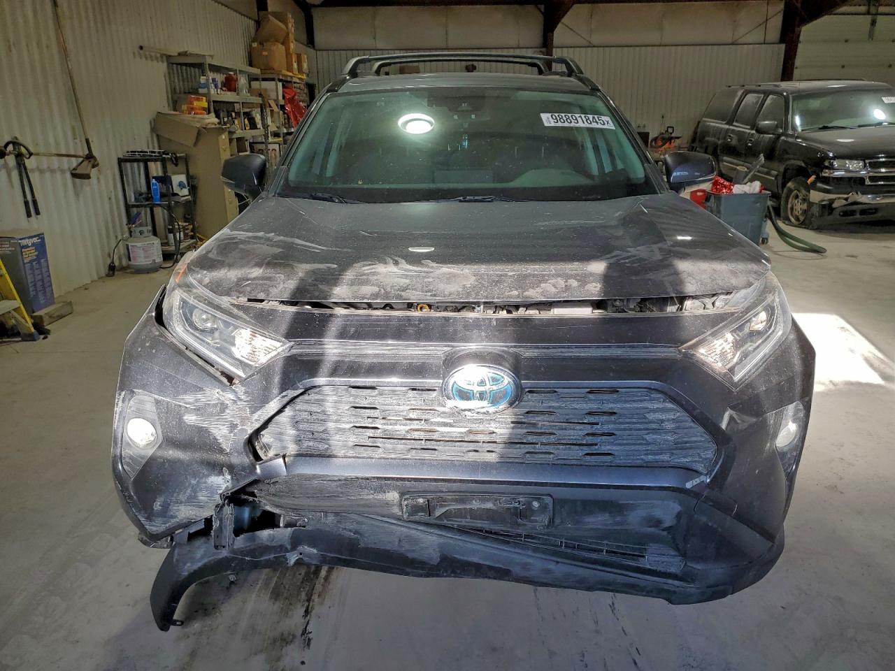 2019 TOYOTA RAV4 XLE photo 9