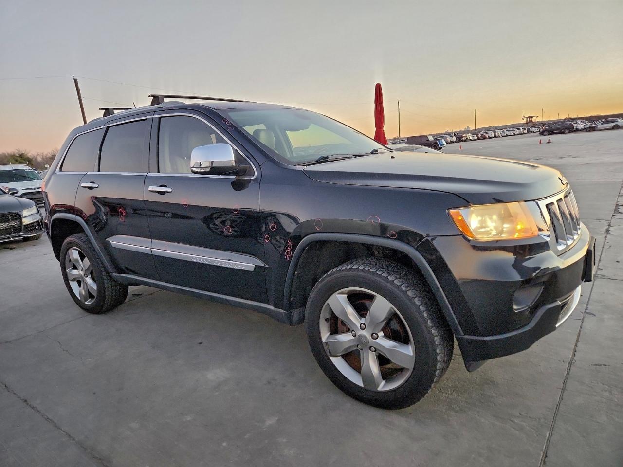 2012 JEEP GRAND CHEROKEE OVERLAND photo 10