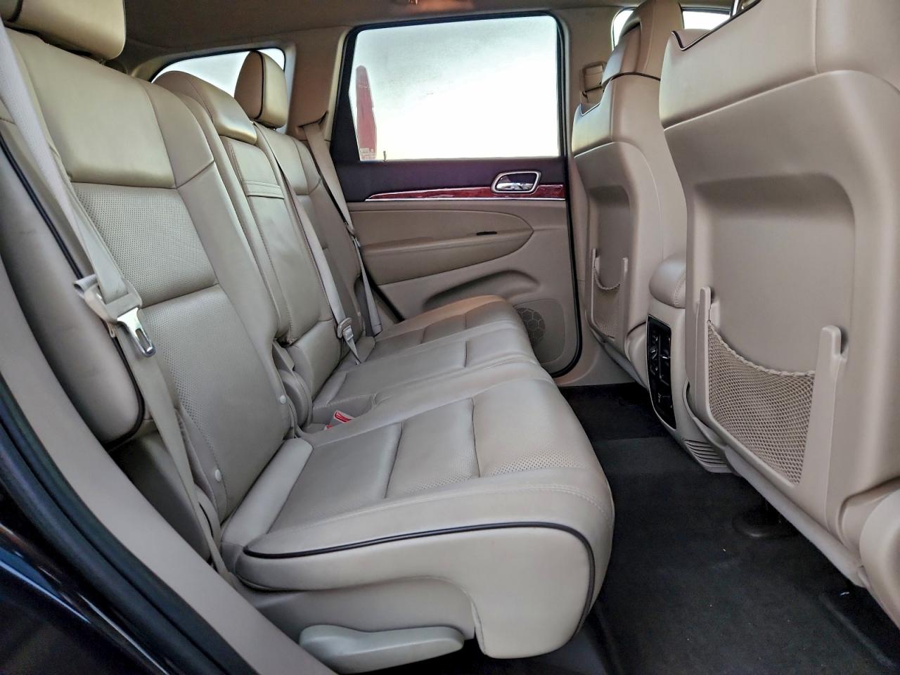 2012 JEEP GRAND CHEROKEE OVERLAND photo 31