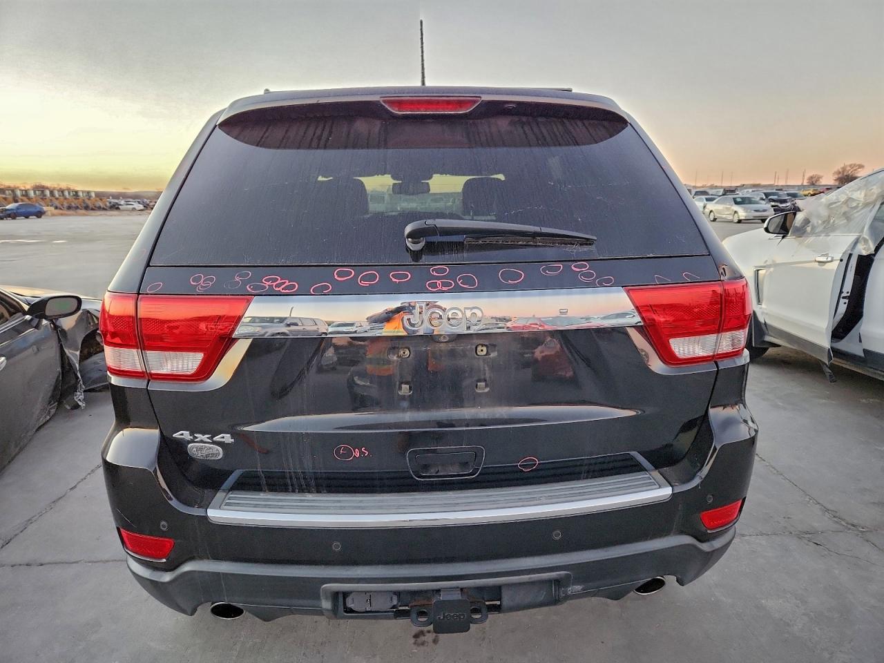 2012 JEEP GRAND CHEROKEE OVERLAND photo 16