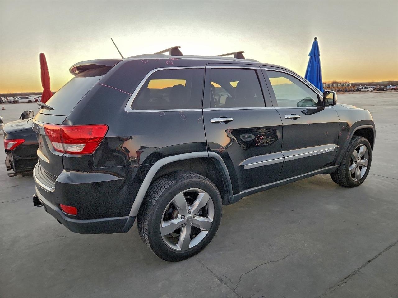 2012 JEEP GRAND CHEROKEE OVERLAND photo 7