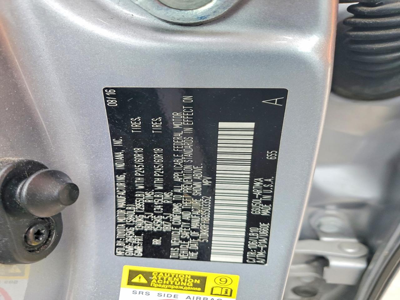 2016 TOYOTA HIGHLANDER XLE photo 12