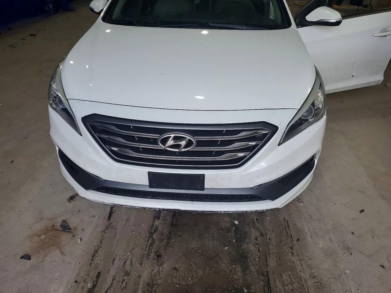 2017 HYUNDAI SONATA SPORT photo 21