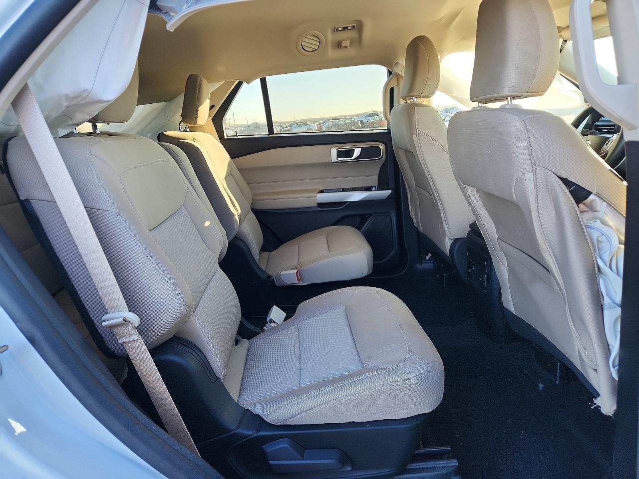 2024 FORD EXPLORER XLT photo 11