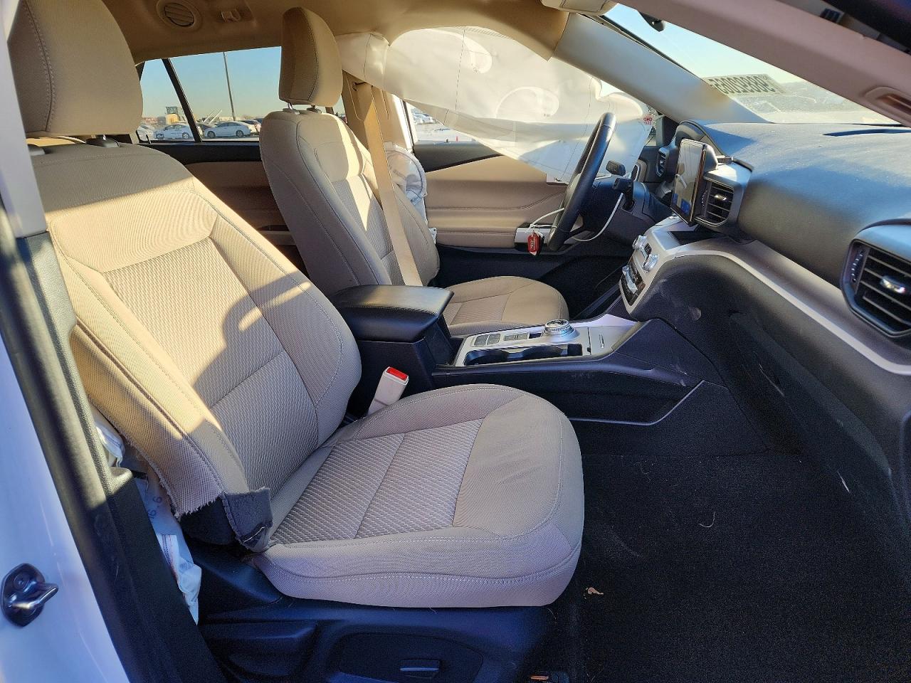 2024 FORD EXPLORER XLT photo 7