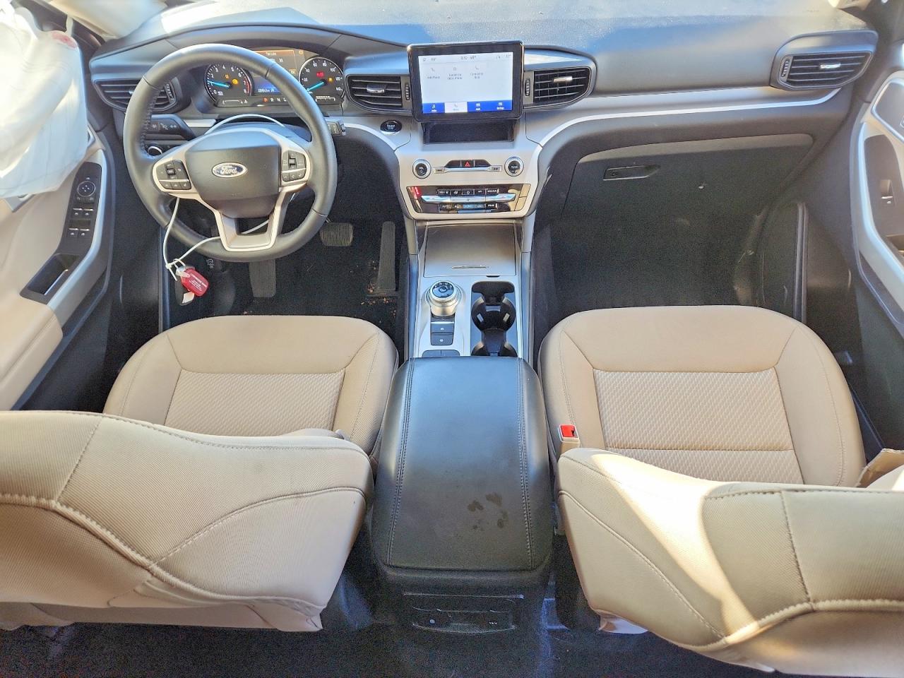 2024 FORD EXPLORER XLT photo 8