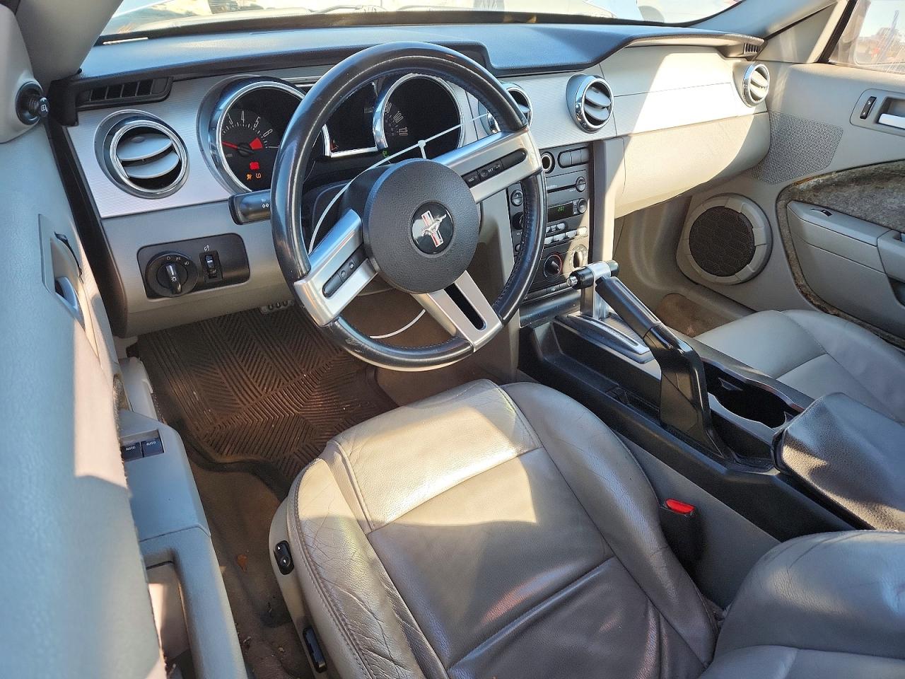 2007 FORD MUSTANG photo 8