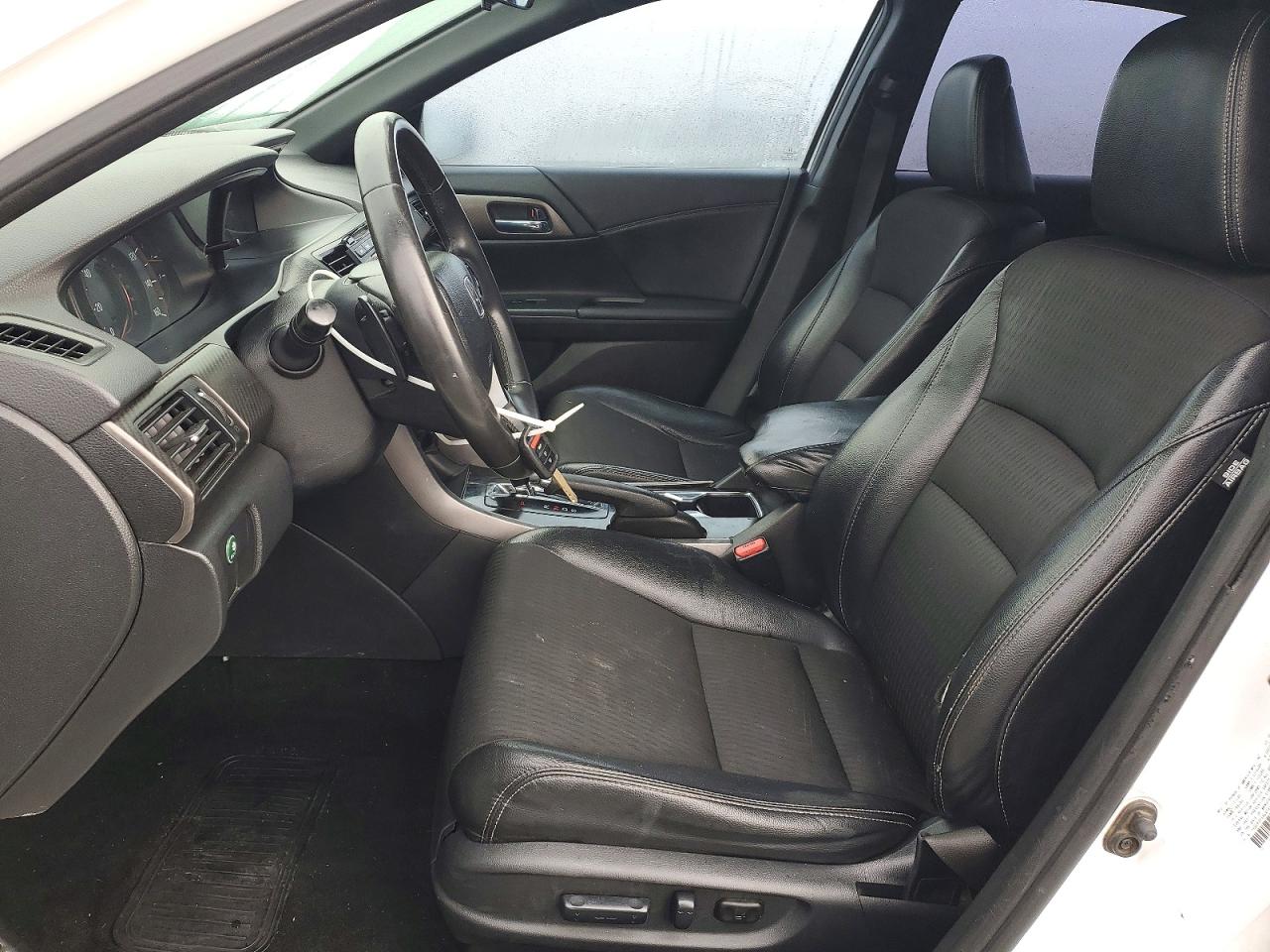 2016 HONDA ACCORD SPORT photo 7