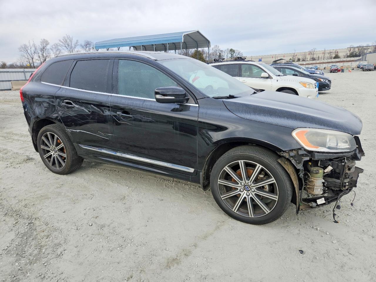 2016 VOLVO XC60 T6 PLATINUM photo 10